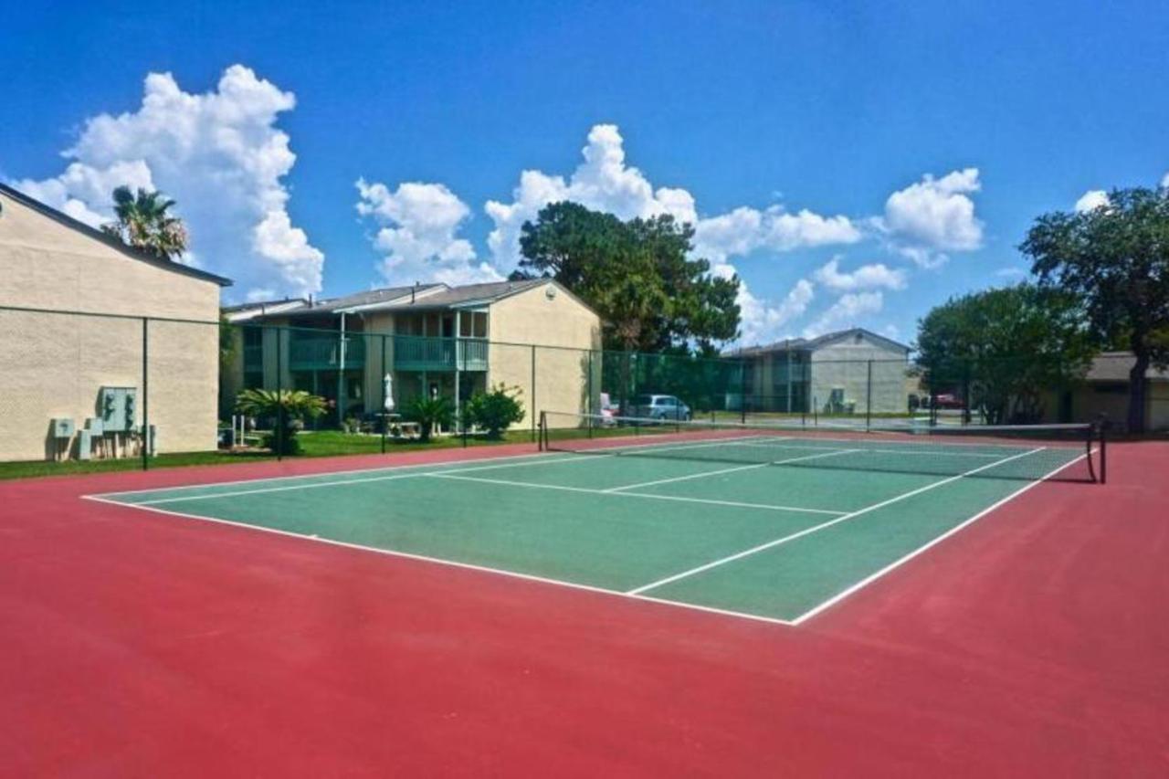 Gulf Highlands 120 White Sandy Dr Panama Stadt